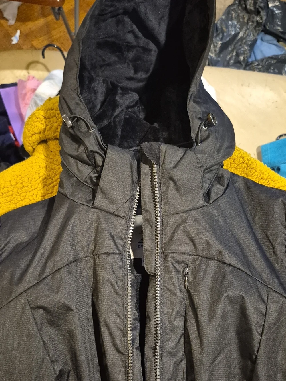 NEW--ZeroXposur Kid's Black Hooded Quilted Puffer Jacket